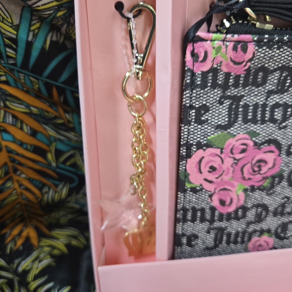 Juicy Couture Pink Rose Clutch - Picture 2 of 4